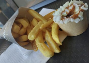 Absurd: Dit is de prijs van een normaal frietje speciaal tegenwoordig..