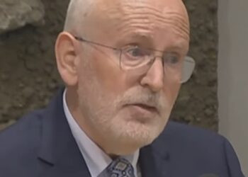 23% van de Nederlanders vindt Timmermans geschikt als premier