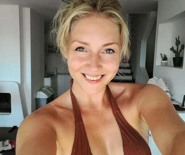 Zo ziet Jamie Kazan eruit in bikini – en daar heeft niemand spijt van