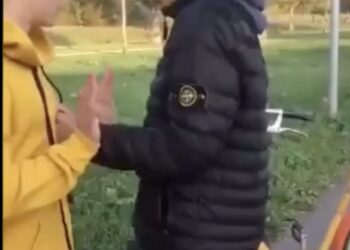 Jong gastje moet excuses maken – en dat loopt anders dan verwacht