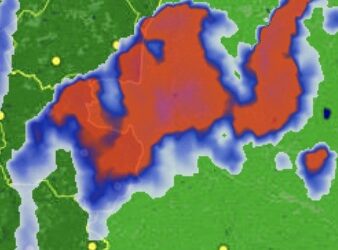 KNMI geeft duidelijke waarschuwing: Op deze plekken morgen onweer