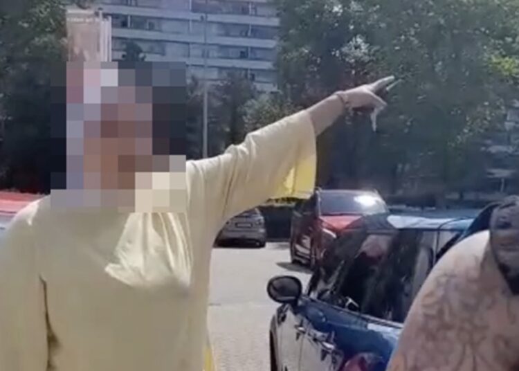 Vrouw achtervolgd door auto in Alkmaar en beschuldigd van racisme: “Waarom word ik ineens verdacht?”