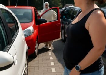 Ondertussen in Alkmaar: vrouw wordt achtervolgd door rode auto na vermeende opmerking