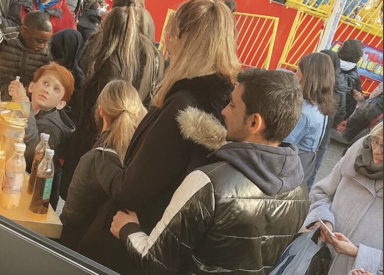 Zakkenroller betrapt op heterdaad: “Kerel dacht even slim te zijn”