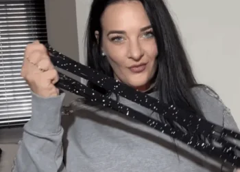 Nicole zet het internet weer even op zijn kop met een visnetje