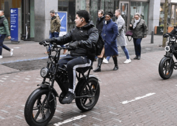 Kabinet komt met helmplicht voor kinderen op alle e-bikes?