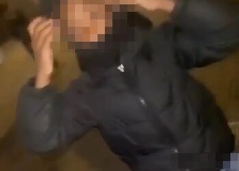 Kind van nog geen tien jaar bedelt om verboden dingen in Rotterdam