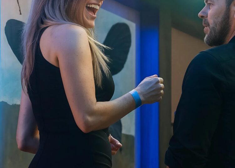 Uhm mevrouw u bent volgens mij iets vergeten.