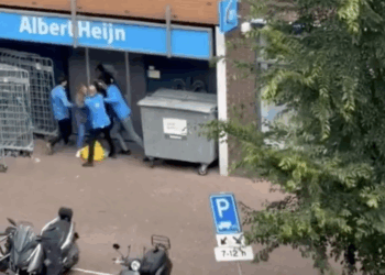 Albert Heijn-medewerkers grijpen hard in na diefstal: “Dit pikken we niet!”