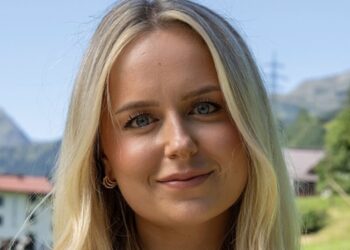 Mannelijk Nederland geeft zich op voor Selina in Winter vol Liefde (+video)