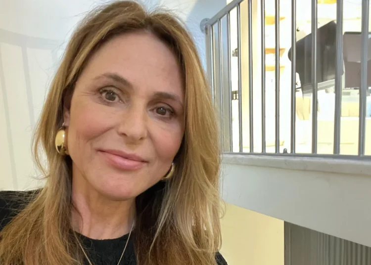 Heleen van Royen deelt teaser-foto van haar betaalpagina op volwassensite