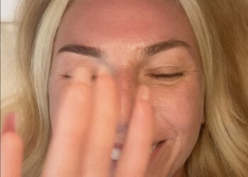 Dame moet vriendin facetimen om te laten zien in wat voor chaos ze is beland