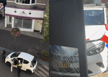 Politie in Zaandam rijdt portiek kapot om vluchtende strijder aan te houden