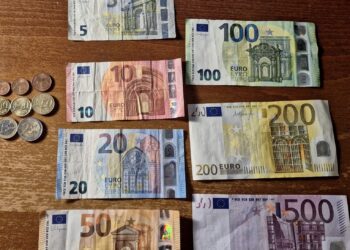 Dit EU-land kiest voor contant geld en weigert digitale betalingen