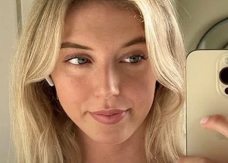 Gewaagde foto’s van Noa Maureen gaan keihard rond