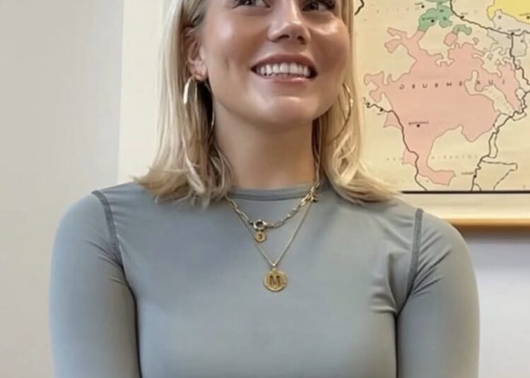 Groningse juf Marit gaat het hele internet rond door deze foto