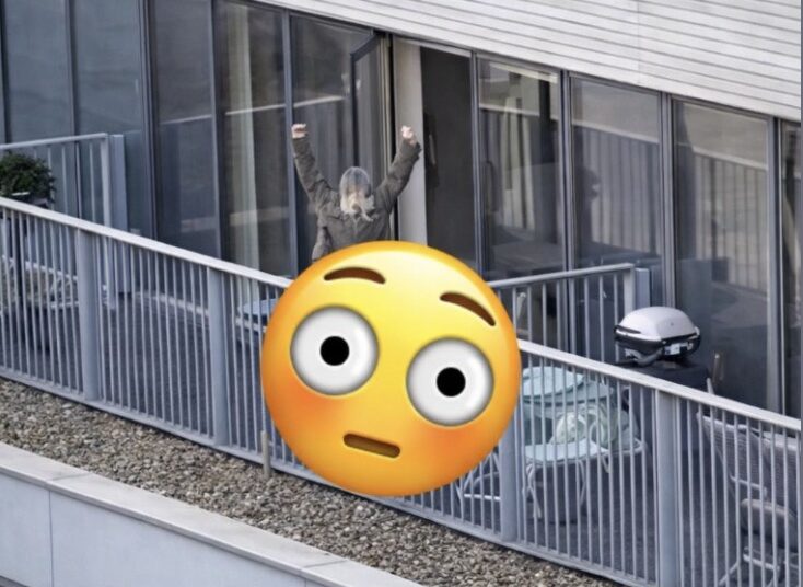 Ondertussen ergens op het balkon in Amsterdam