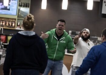 Soms kan je beter gewoon naar huis gaan als zoiets gebeurt als je met je vriendin bent