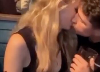 Jezelf de volgende dag op deze manier op het internet vinden is alles behalve fijn