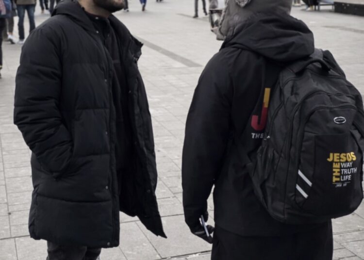 Straatprediking mondt uit in geweld in Utrecht