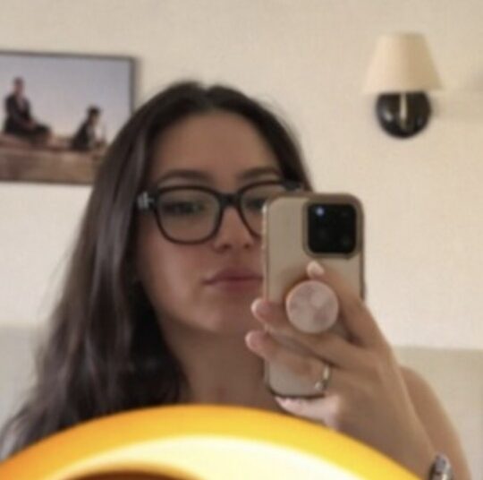 Lale Gül laat ook op vakantie van zich horen