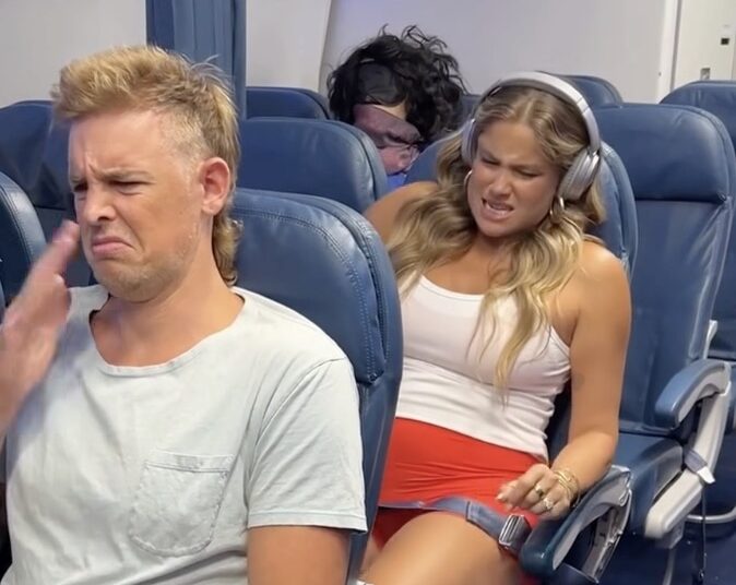 Filmpje uit vliegtuig zorgt voor opgetrokken wenkbrauwen