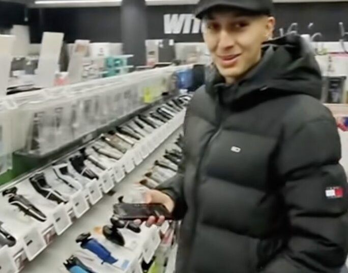 Twee gasten maken van MediaMarkt hun persoonlijke festival en personeel grijpt in