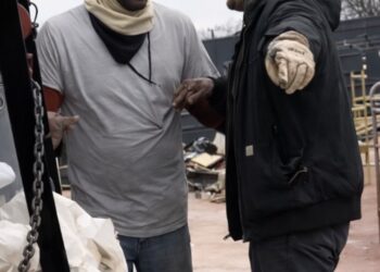 Gast smeekt collega om niet te ver te gaan en te stoppen maar dan volgt dit