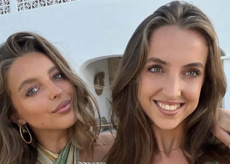 De zusjes Stevens pakken in miniscule rokjes weer uit en Instagram draait overuren