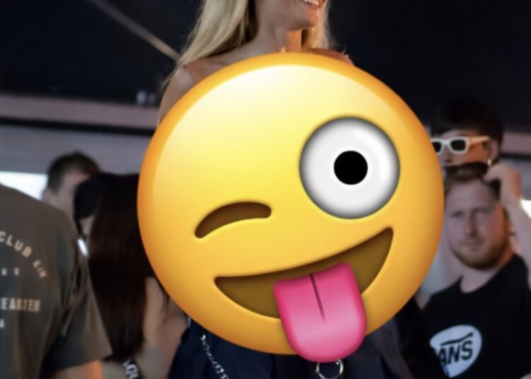 Dit feestje kan niet meer stuk nadat een dame iedereen trakteert op iets spannends