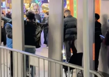 Metaaldetectors op de Haagse kermis: Veiligheid voorop of feestvreugde verpest?