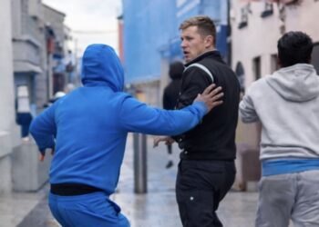 Ondertussen in Ierland: man neemt het recht in eigen handen na confrontatie op straat