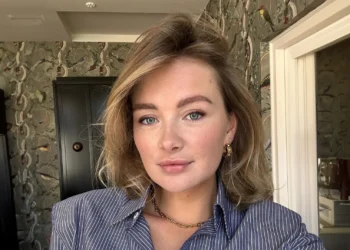 Maxime Meiland laat Instagram ontploffen met badpakfoto’s uit Griekenland